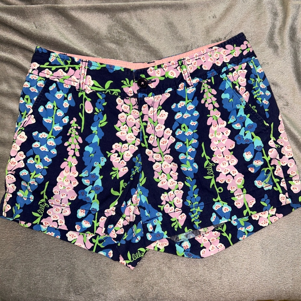 Lilly Pulitzer Blue Callahan Shorts. Size 2.